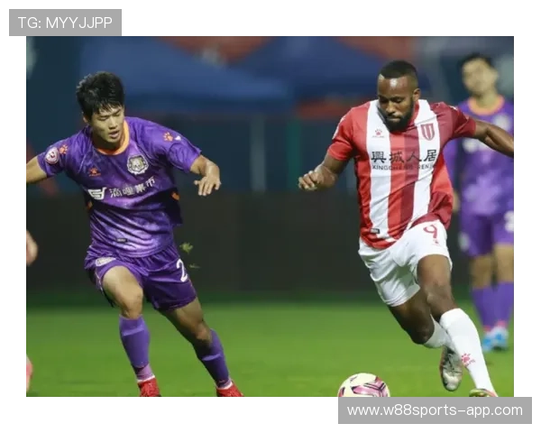 武汉羽毛球队在城市联赛积分榜上以80分稳居第一名展现强劲实力