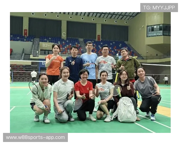 武汉羽毛球队领跑最新羽毛球配合TOP10展现团队实力与默契