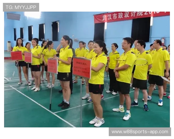 武汉羽毛球队盯防策略分析与比赛表现的得失探讨