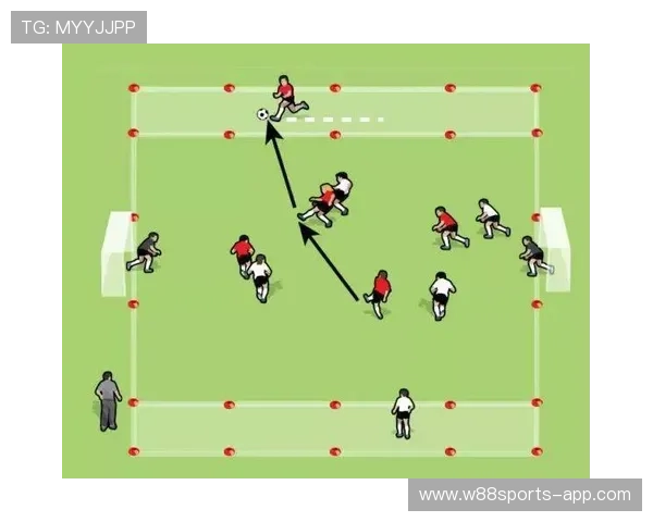 武汉足球队中路突破战术解析与应用探讨